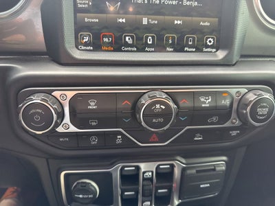 2022 Jeep Wrangler Unlimited Sahara 4x4