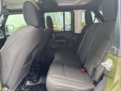 2022 Jeep Wrangler Unlimited Sahara 4x4