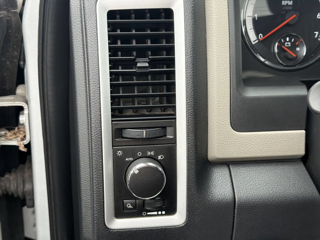 2012 RAM 1500 SLT
