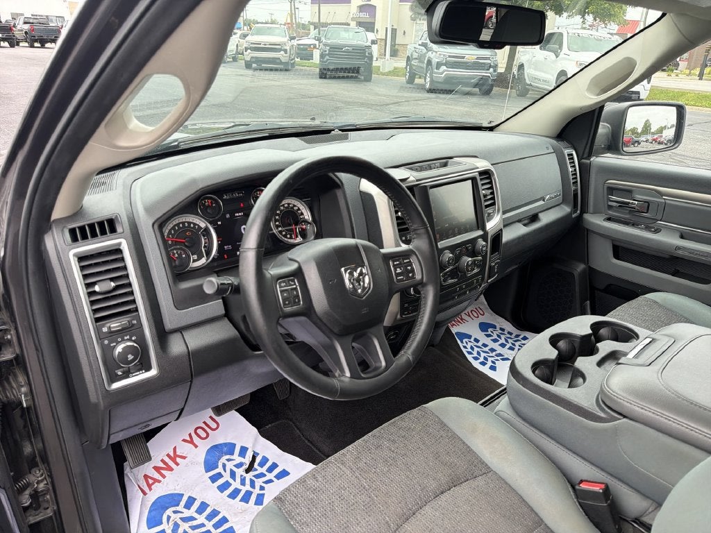 2017 RAM 1500 Big Horn Crew Cab 4x4 6'4" Box