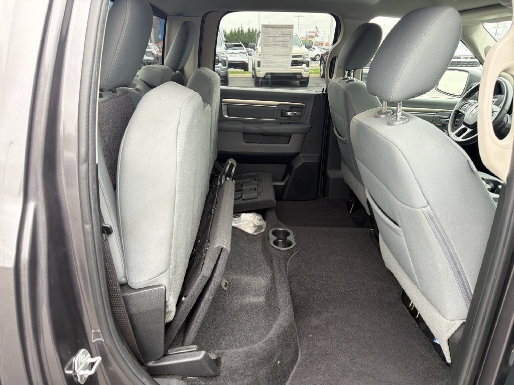 2017 RAM 1500 Big Horn Crew Cab 4x4 6'4" Box