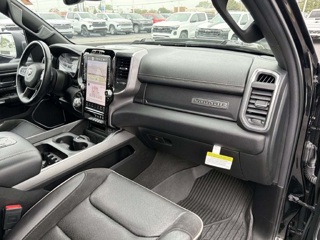 2023 RAM 1500 Laramie Crew Cab 4x4 5'7" Box