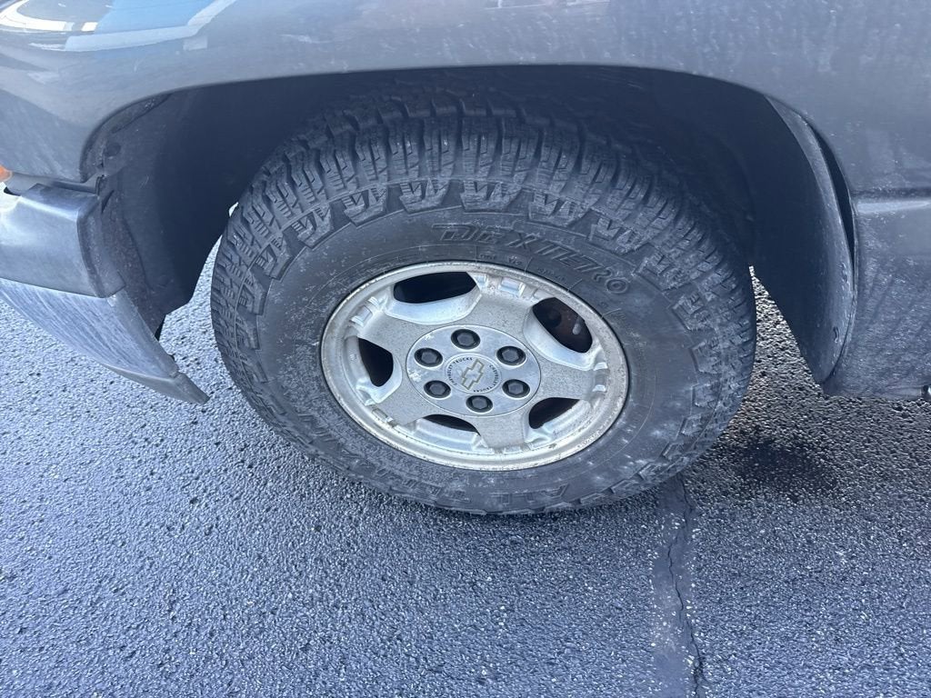 2002 Chevrolet Silverado 1500 LS