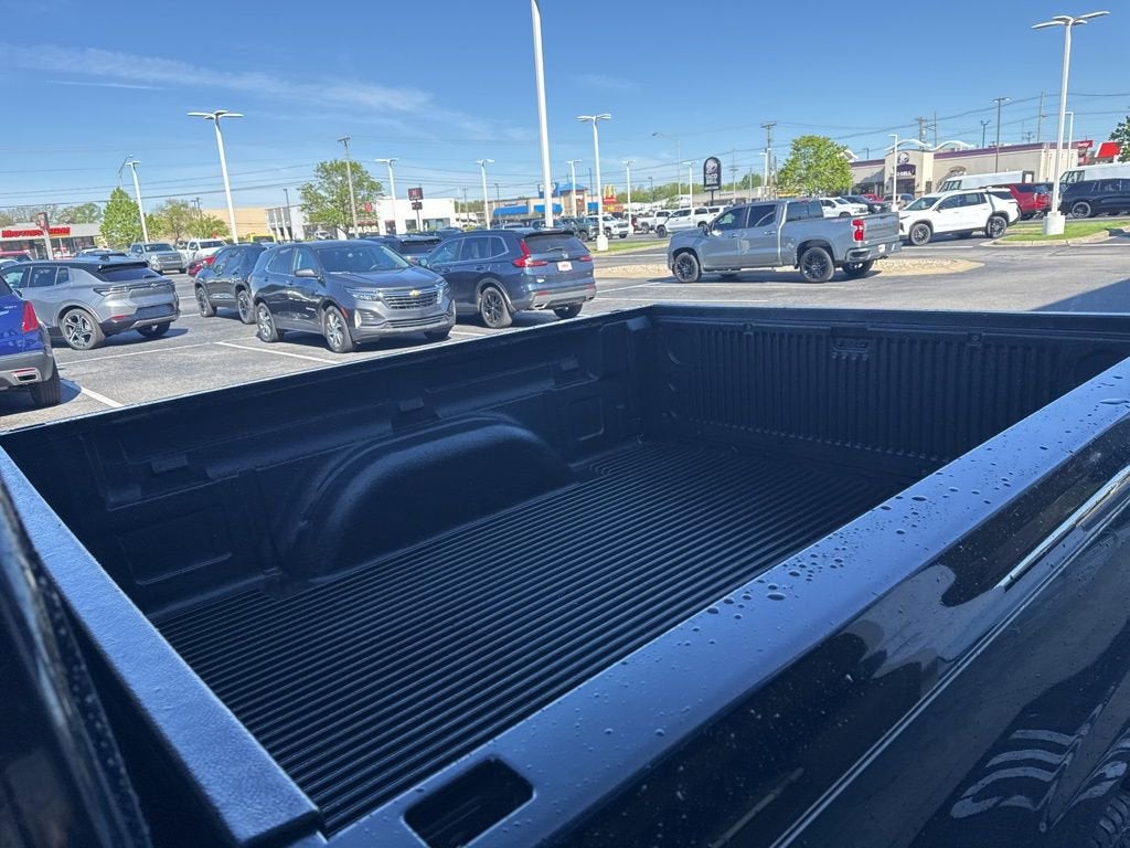 2003 Chevrolet Silverado 1500 Base