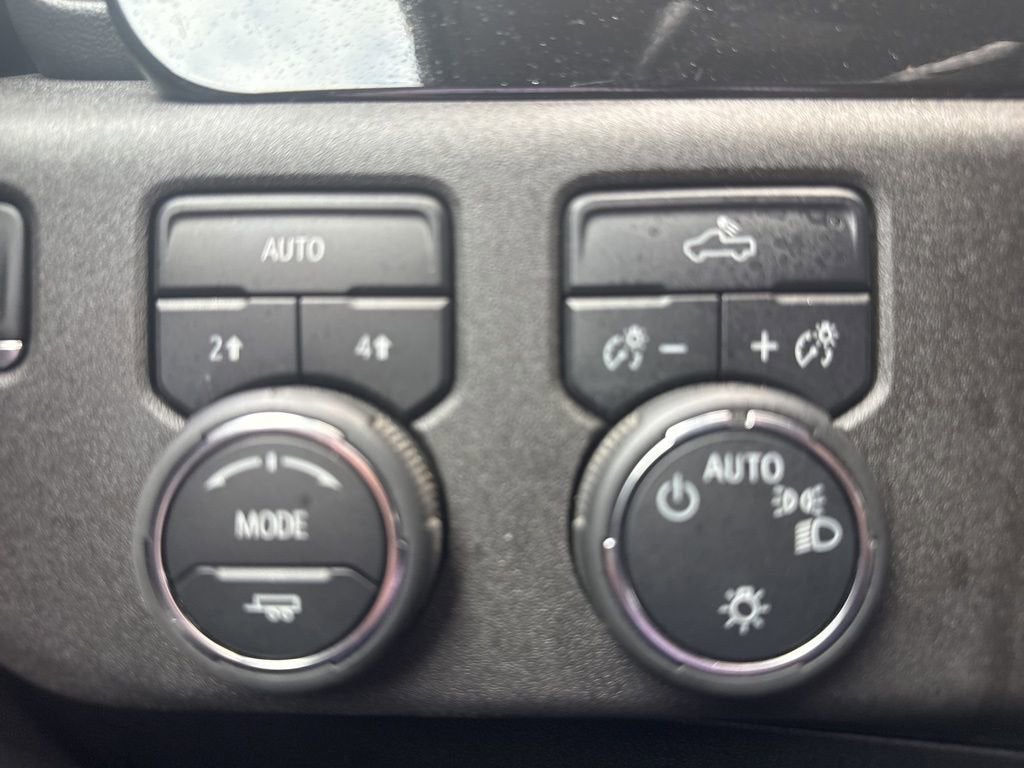 2022 Chevrolet Silverado 1500 LT (2FL)