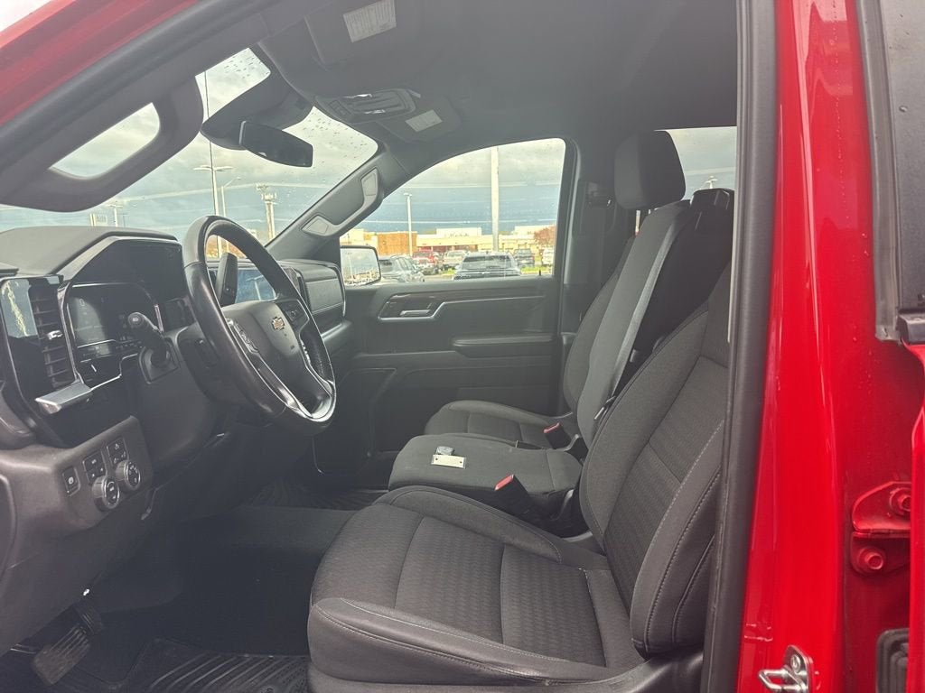 2022 Chevrolet Silverado 1500 LT (2FL)