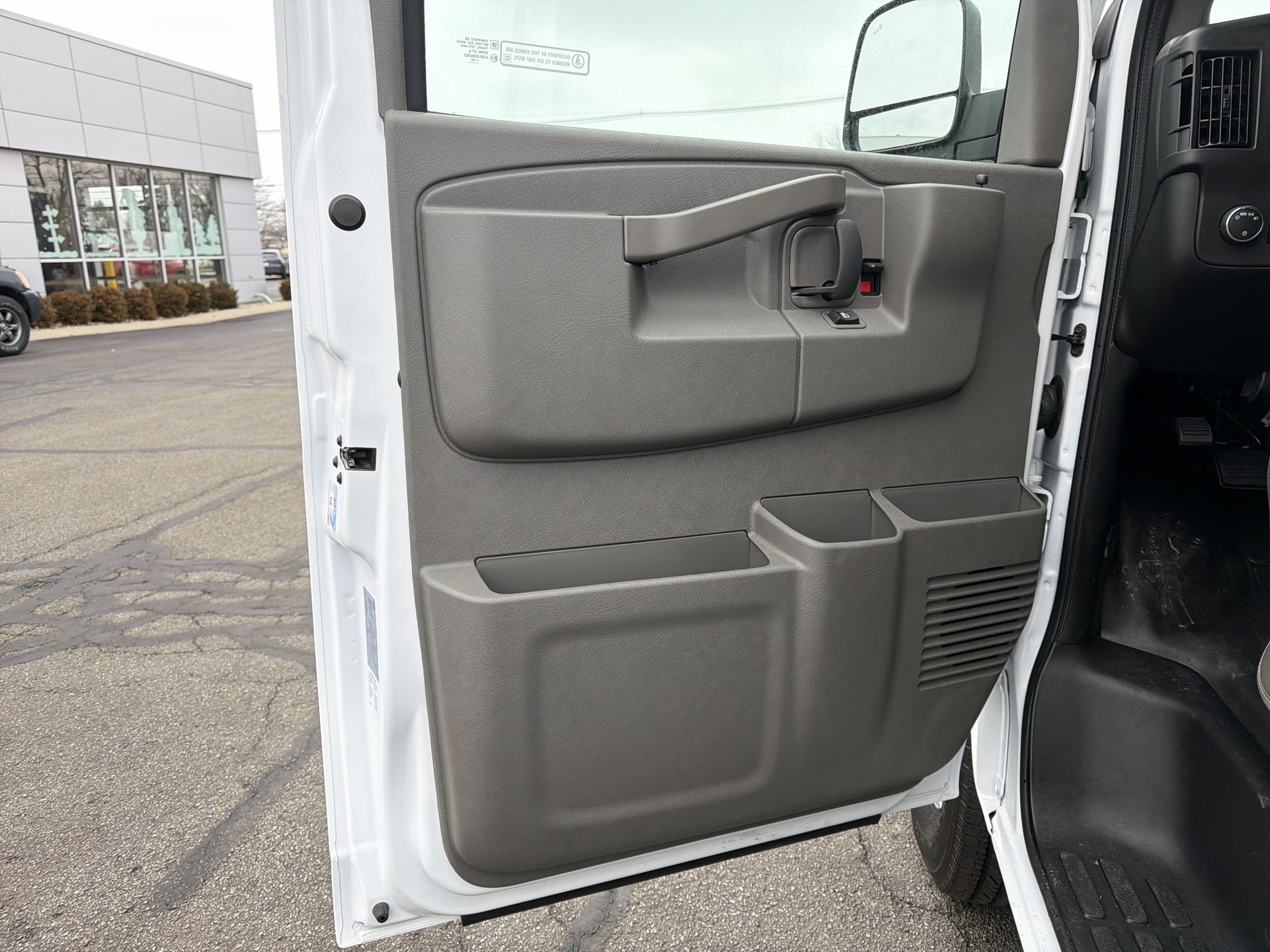 2025 Chevrolet Express Cargo 2500 WT