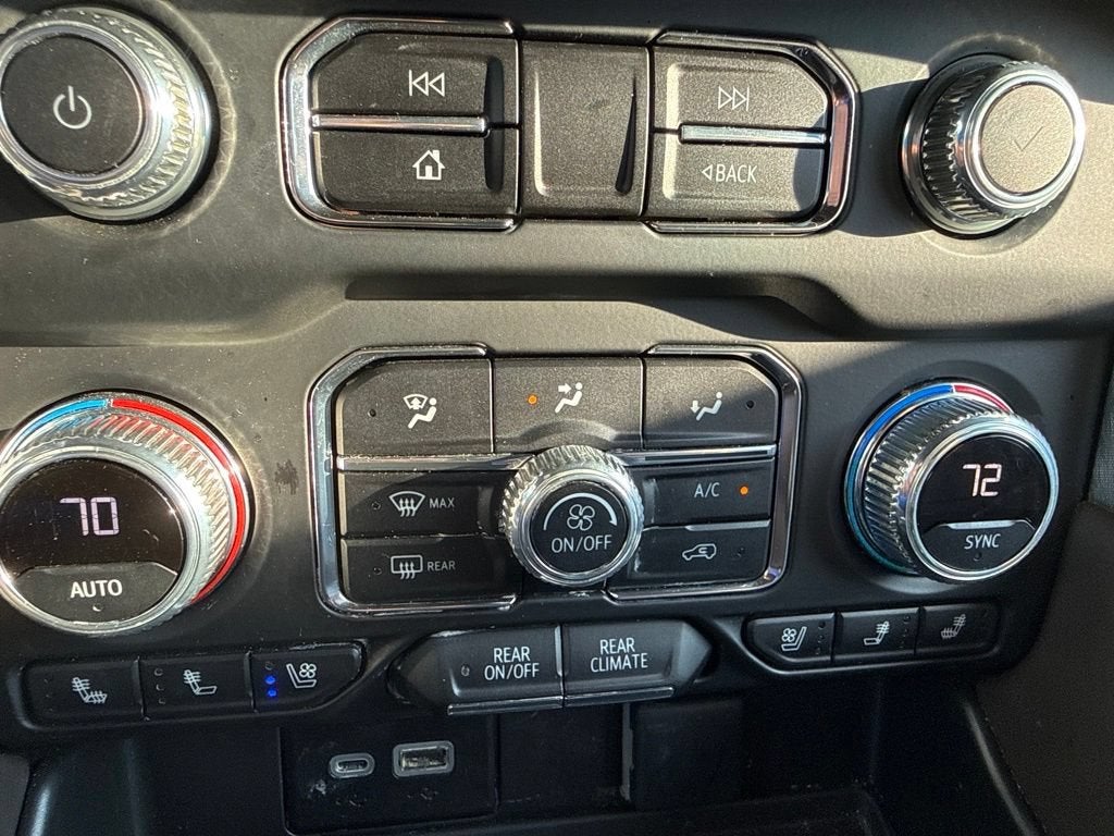 2023 GMC Yukon XL SLT