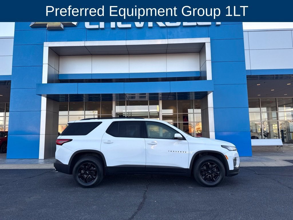 2023 Chevrolet Traverse LT Cloth