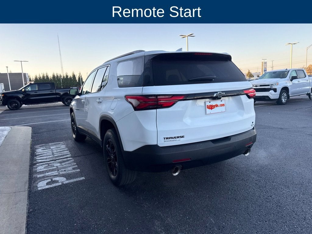 2023 Chevrolet Traverse LT Cloth