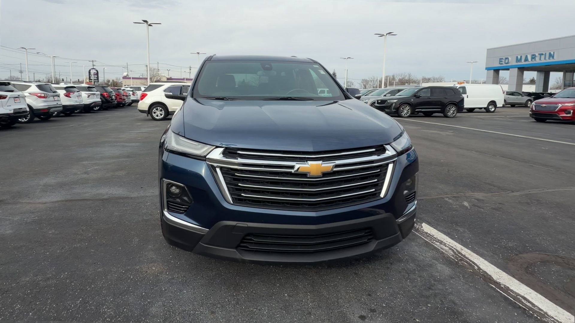 2023 Chevrolet Traverse LT Cloth