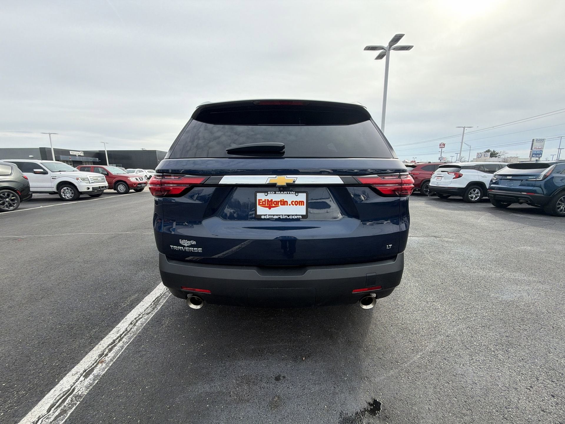 2023 Chevrolet Traverse LT Cloth