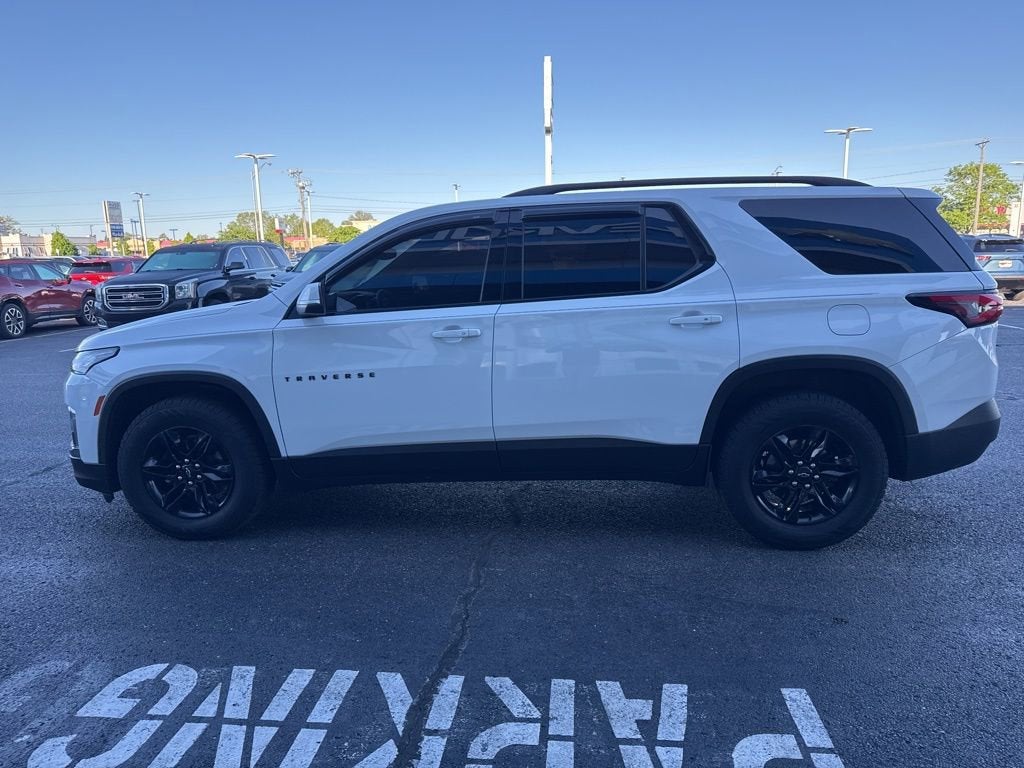 2023 Chevrolet Traverse LT Leather