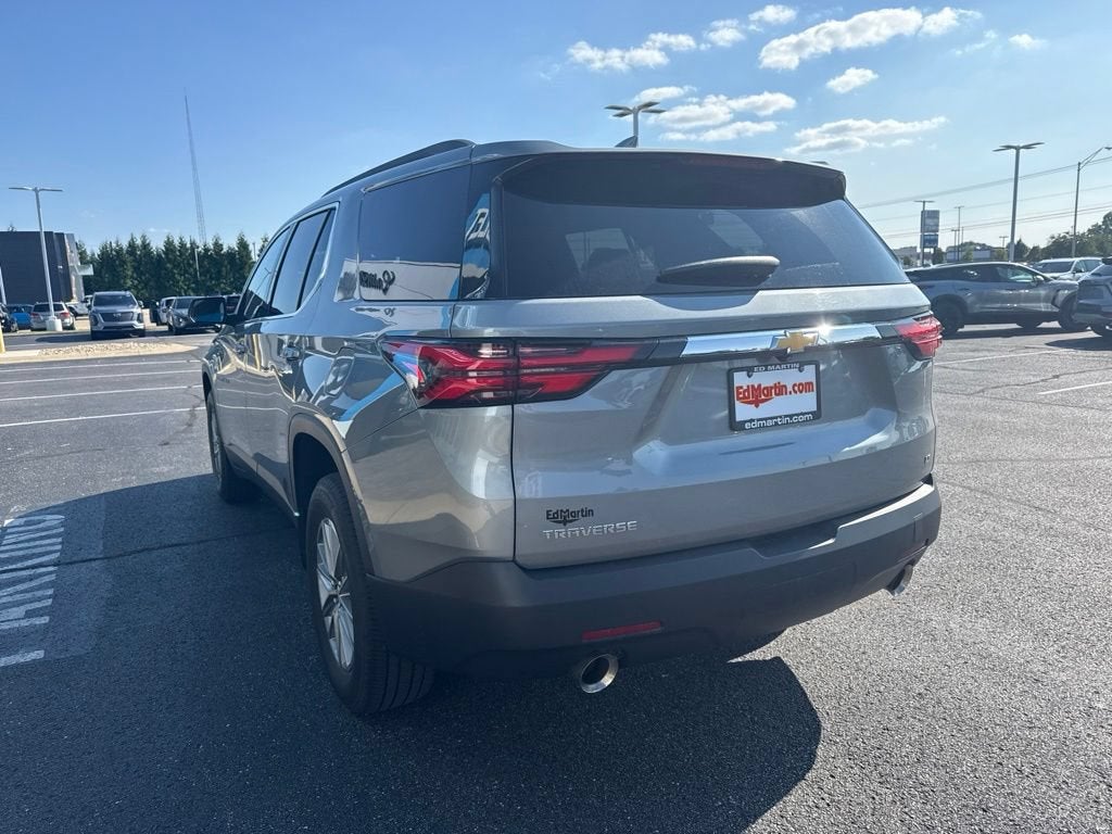2023 Chevrolet Traverse LT Leather