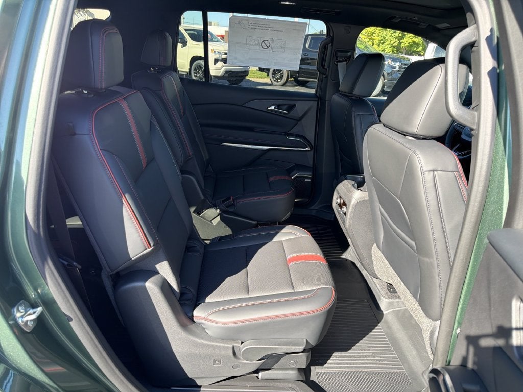 2027 Chevrolet Traverse RS - Photo 43