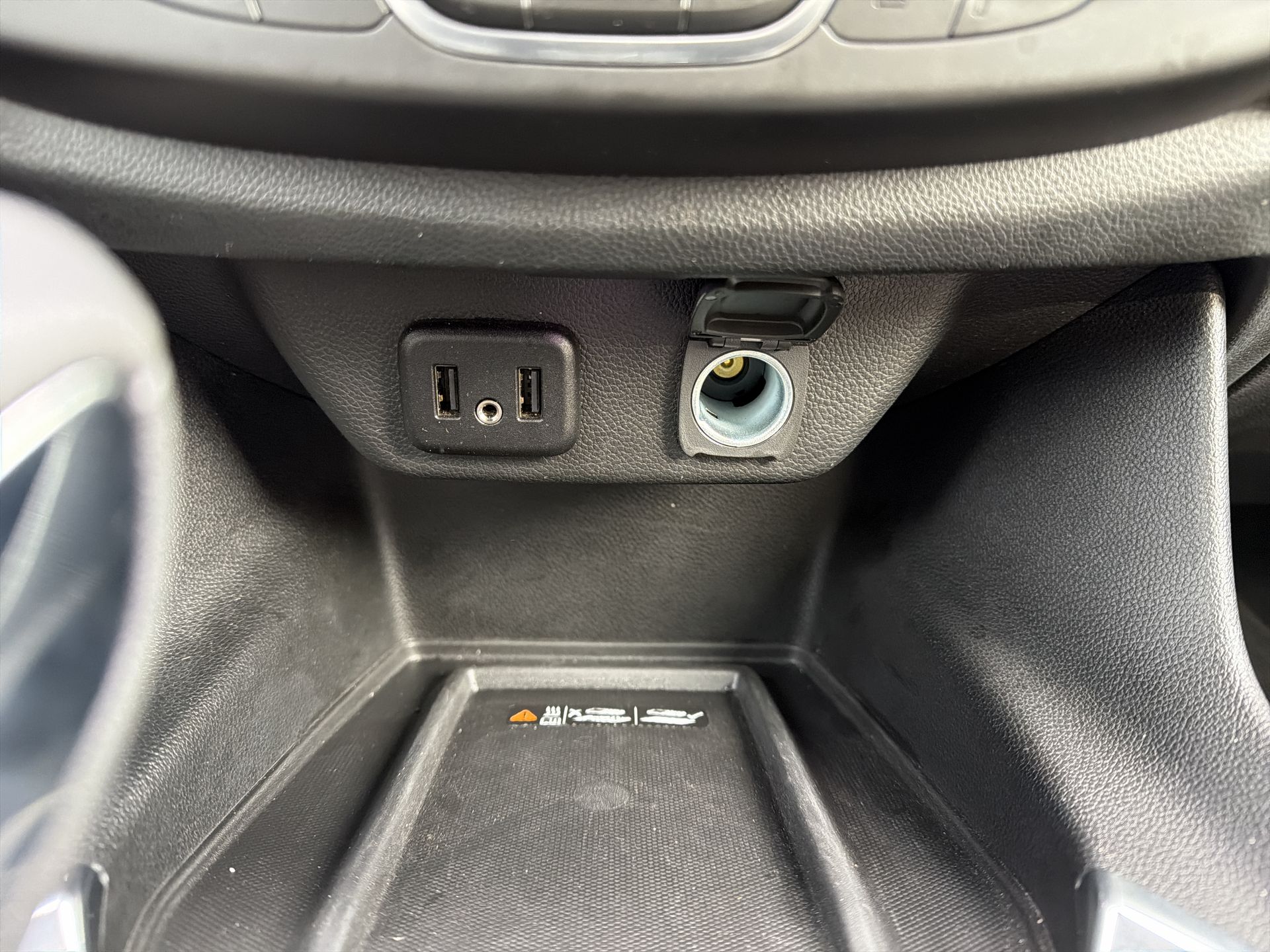 2024 Chevrolet Traverse Limited LT Cloth