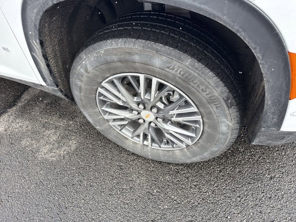 2024 Chevrolet Traverse LT