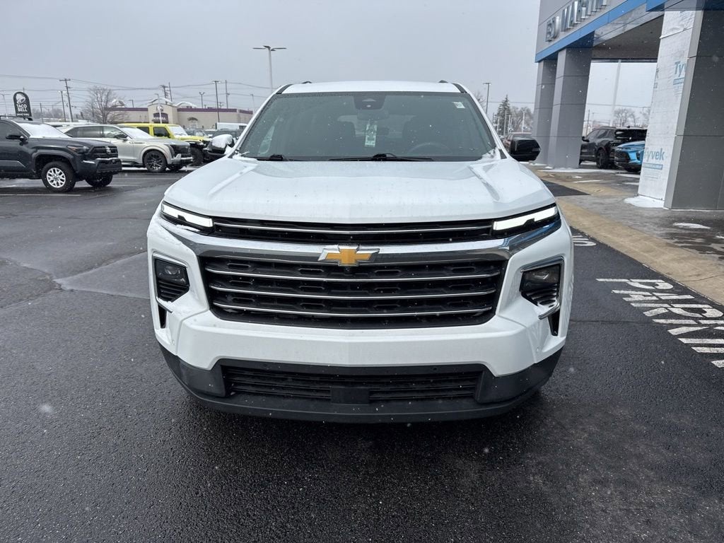 2024 Chevrolet Traverse LT