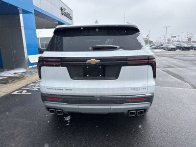 2024 Chevrolet Traverse LT