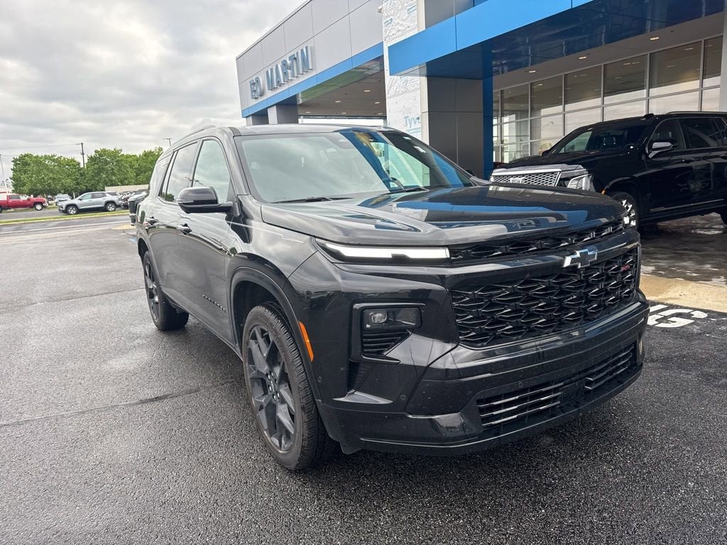 2025 Chevrolet Traverse RS