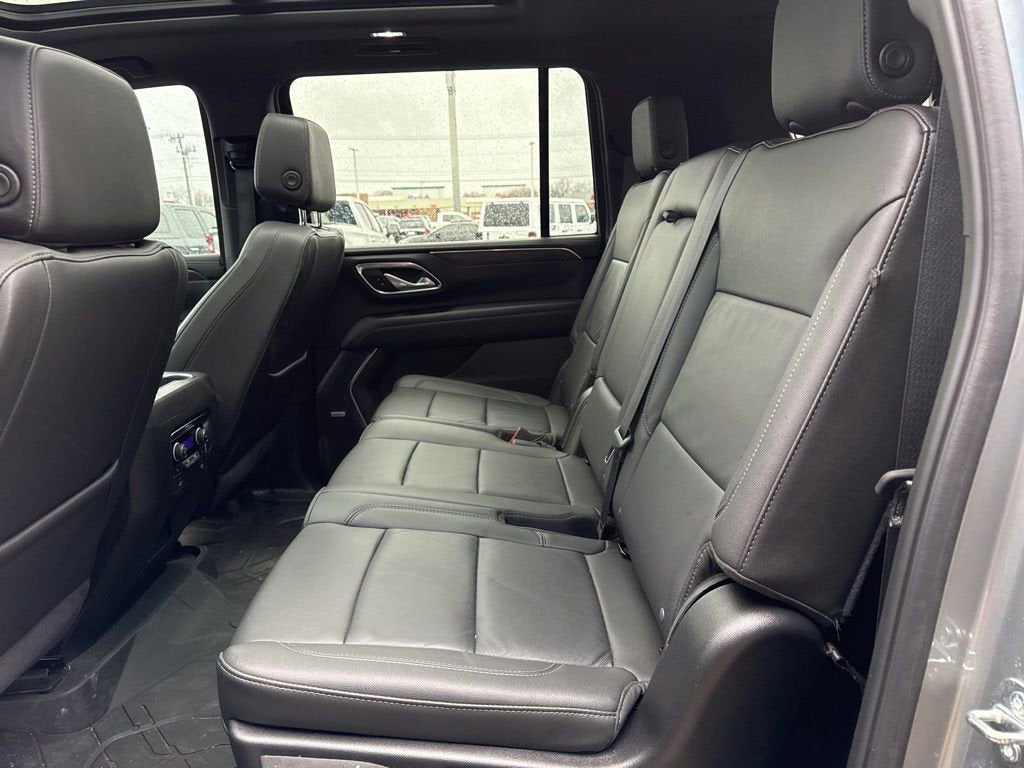 2024 Chevrolet Suburban LT