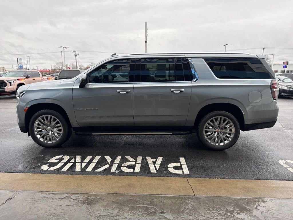 2024 Chevrolet Suburban LT