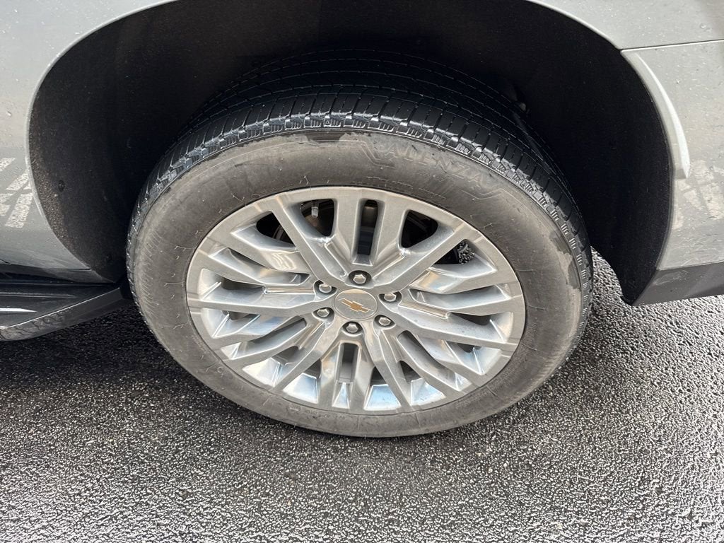 2024 Chevrolet Suburban LT