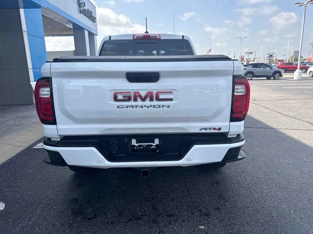 2023 GMC Canyon AT4
