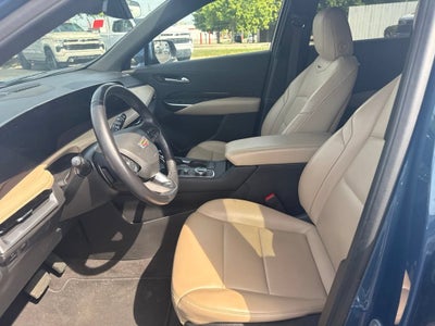 2025 Cadillac XT4 Premium Luxury