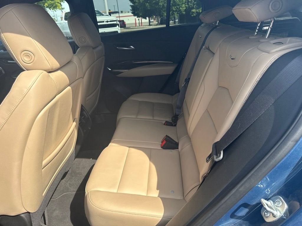 2025 Cadillac XT4 Premium Luxury