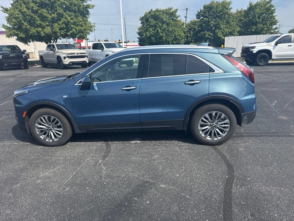 2025 Cadillac XT4 Premium Luxury