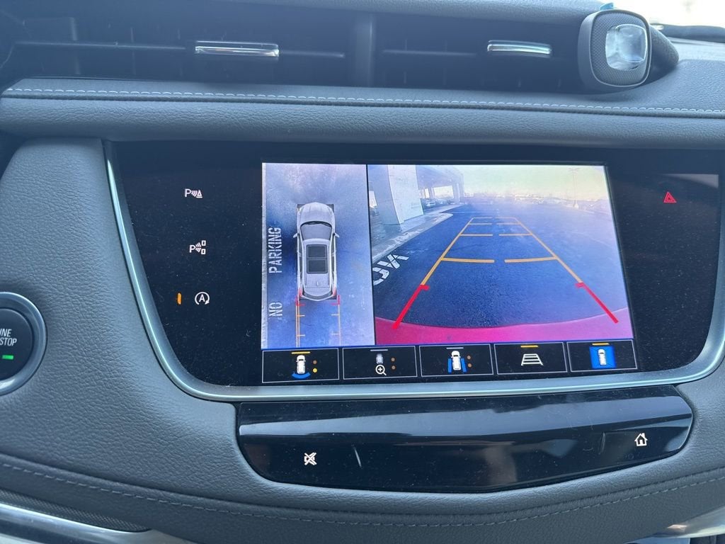 2022 Cadillac XT5 Premium Luxury