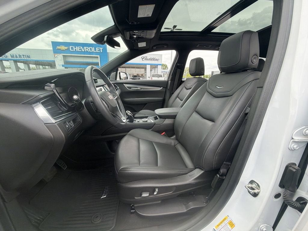 2023 Cadillac XT6 Luxury