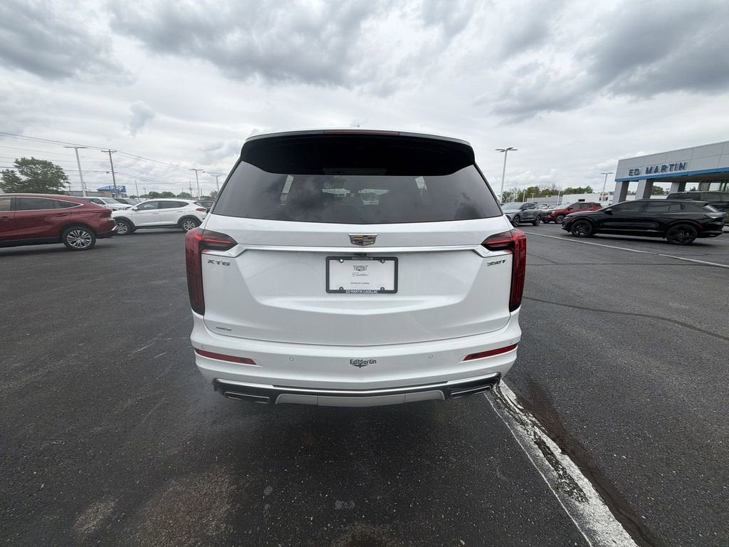 2023 Cadillac XT6 Luxury