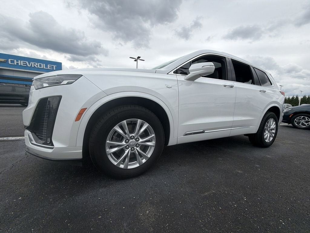 2023 Cadillac XT6 Luxury