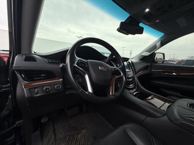 2016 Cadillac Escalade Luxury Collection