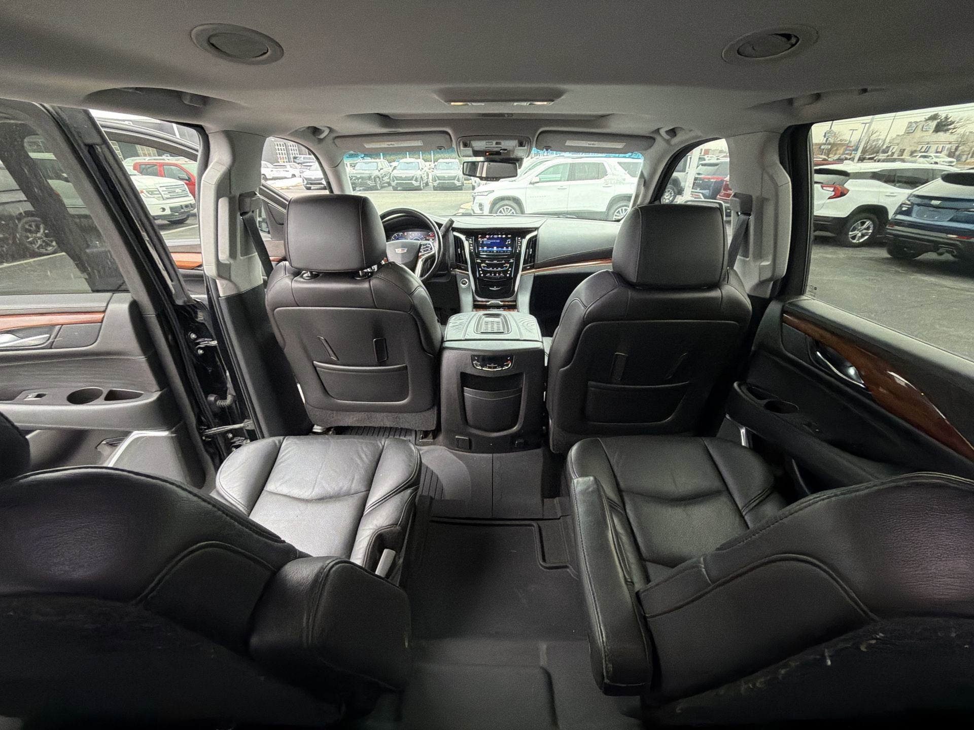 2016 Cadillac Escalade Luxury Collection