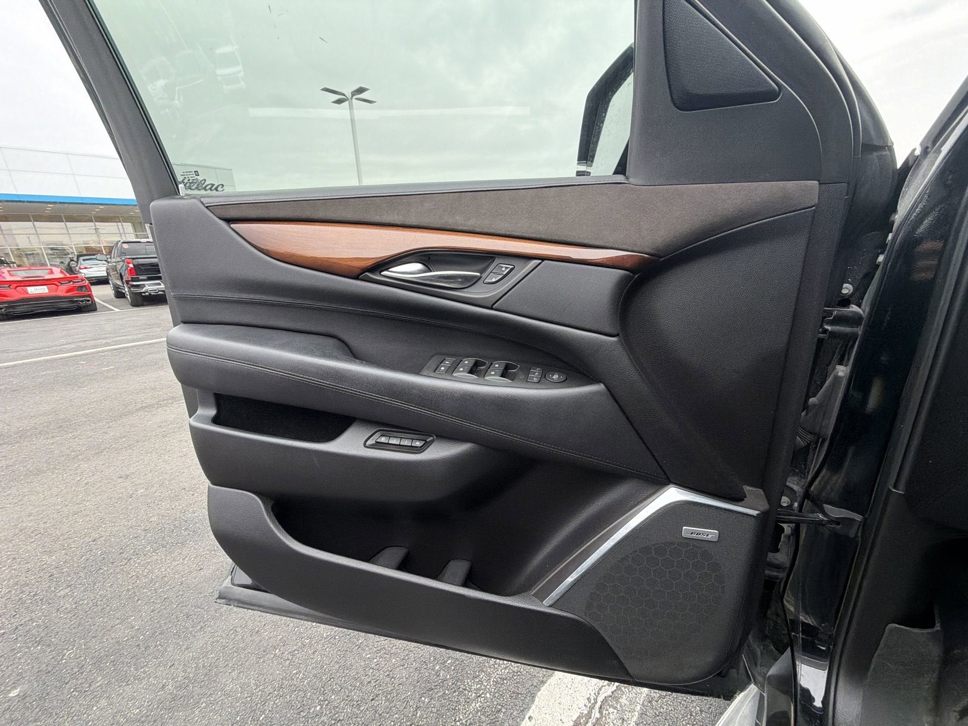 2016 Cadillac Escalade Luxury Collection