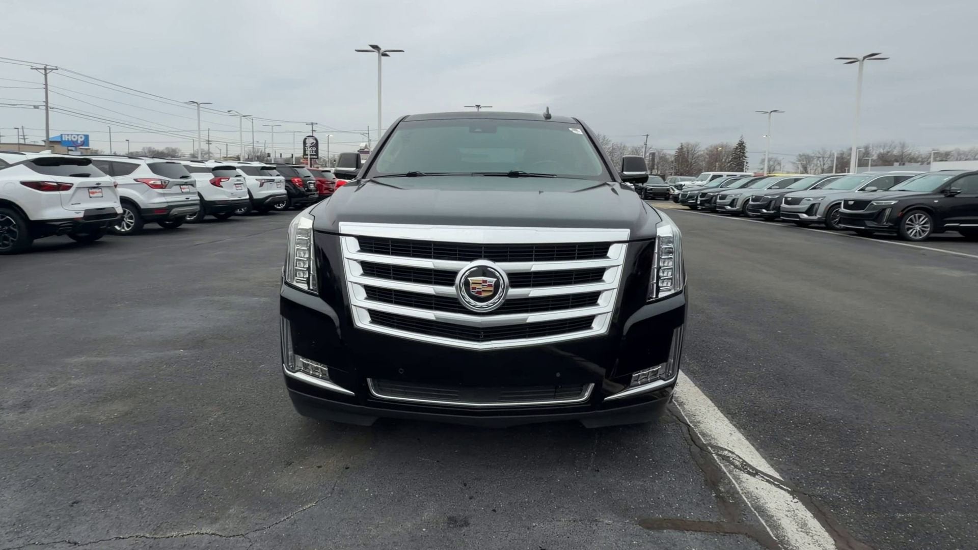 2016 Cadillac Escalade Luxury Collection