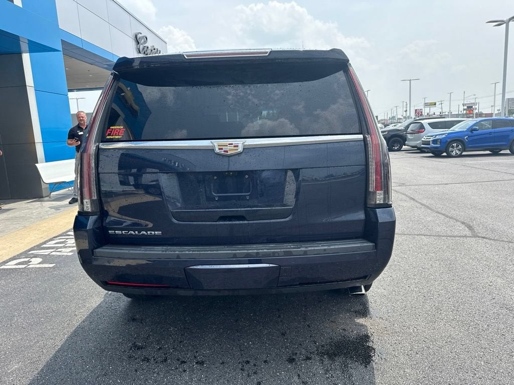 2018 Cadillac Escalade Luxury