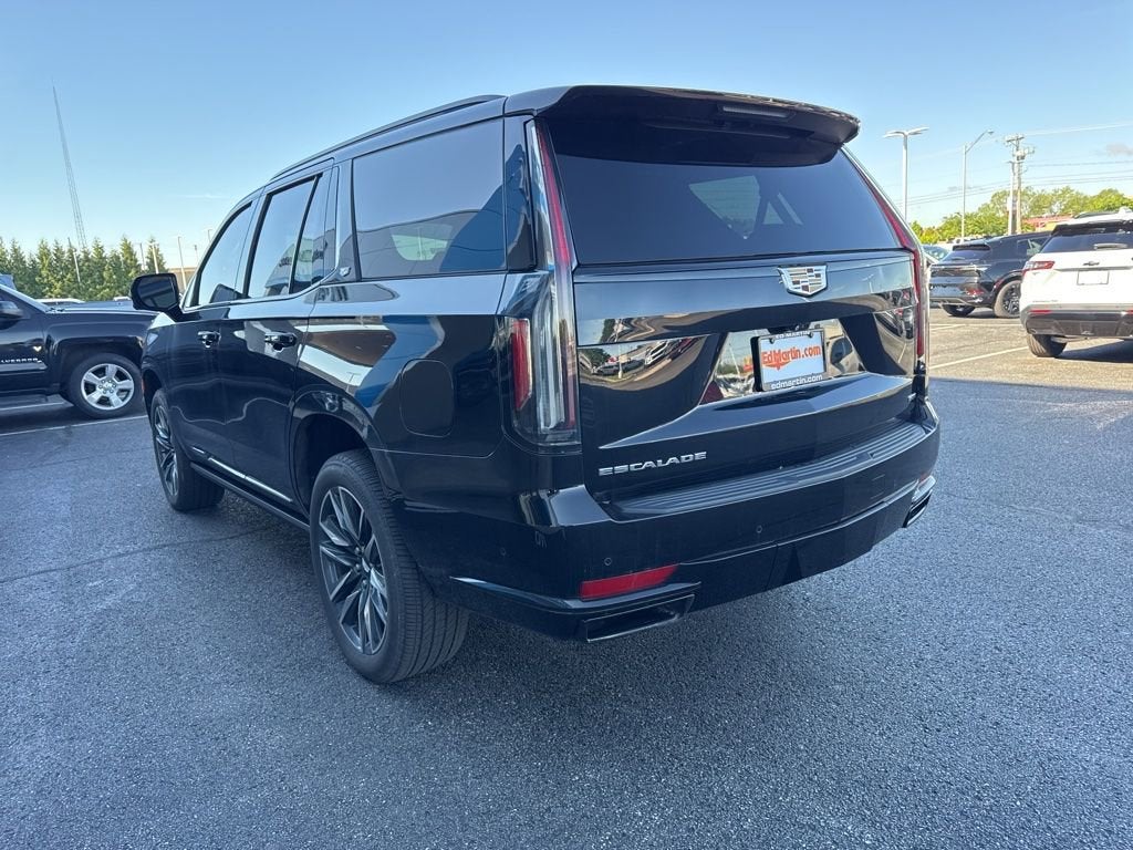 2022 Cadillac Escalade Sport