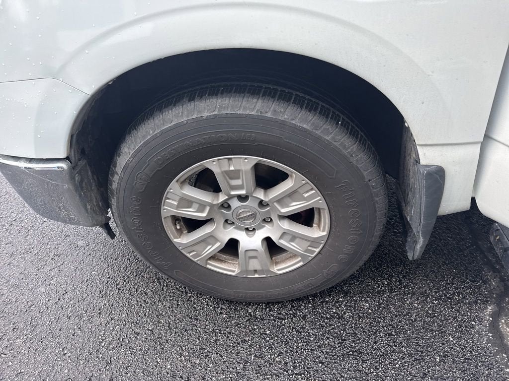 2017 Nissan TITAN SV