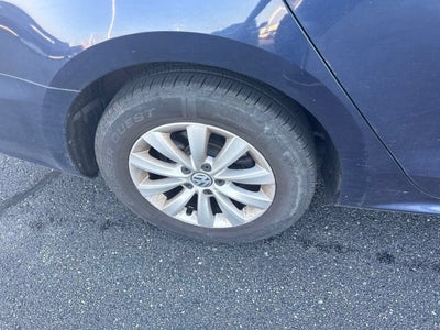 2014 Volkswagen Passat S