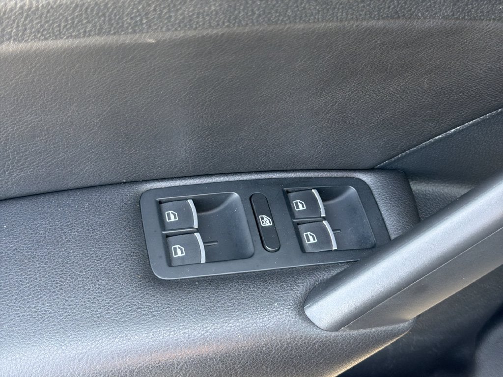 2014 Volkswagen Passat S