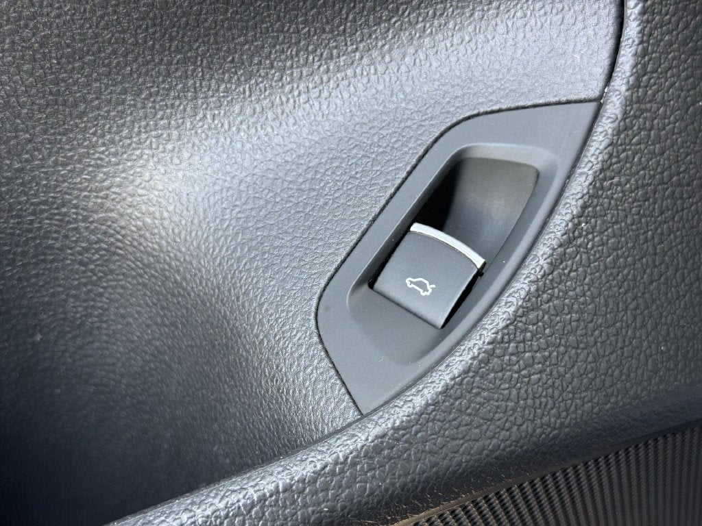 2014 Volkswagen Passat S