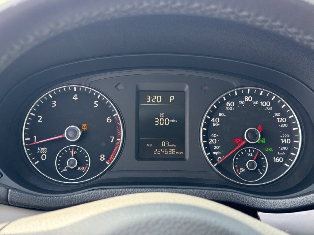 2014 Volkswagen Passat S