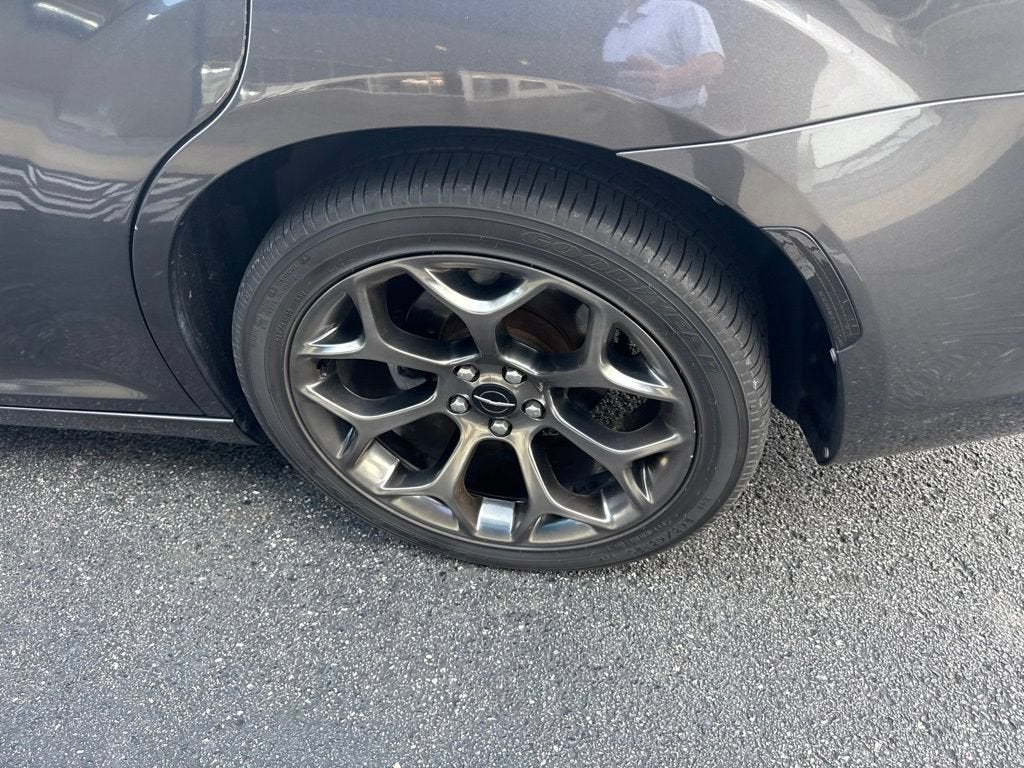 2016 Chrysler 300 300S