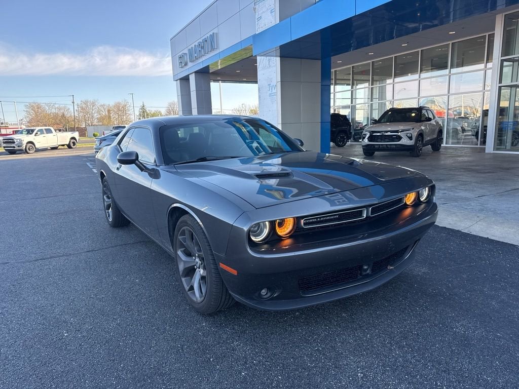 2018 Dodge Challenger SXT Plus