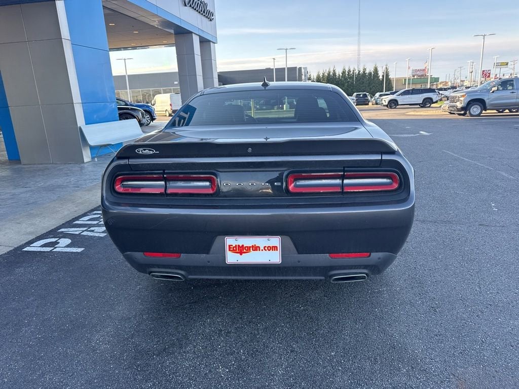 2018 Dodge Challenger SXT Plus
