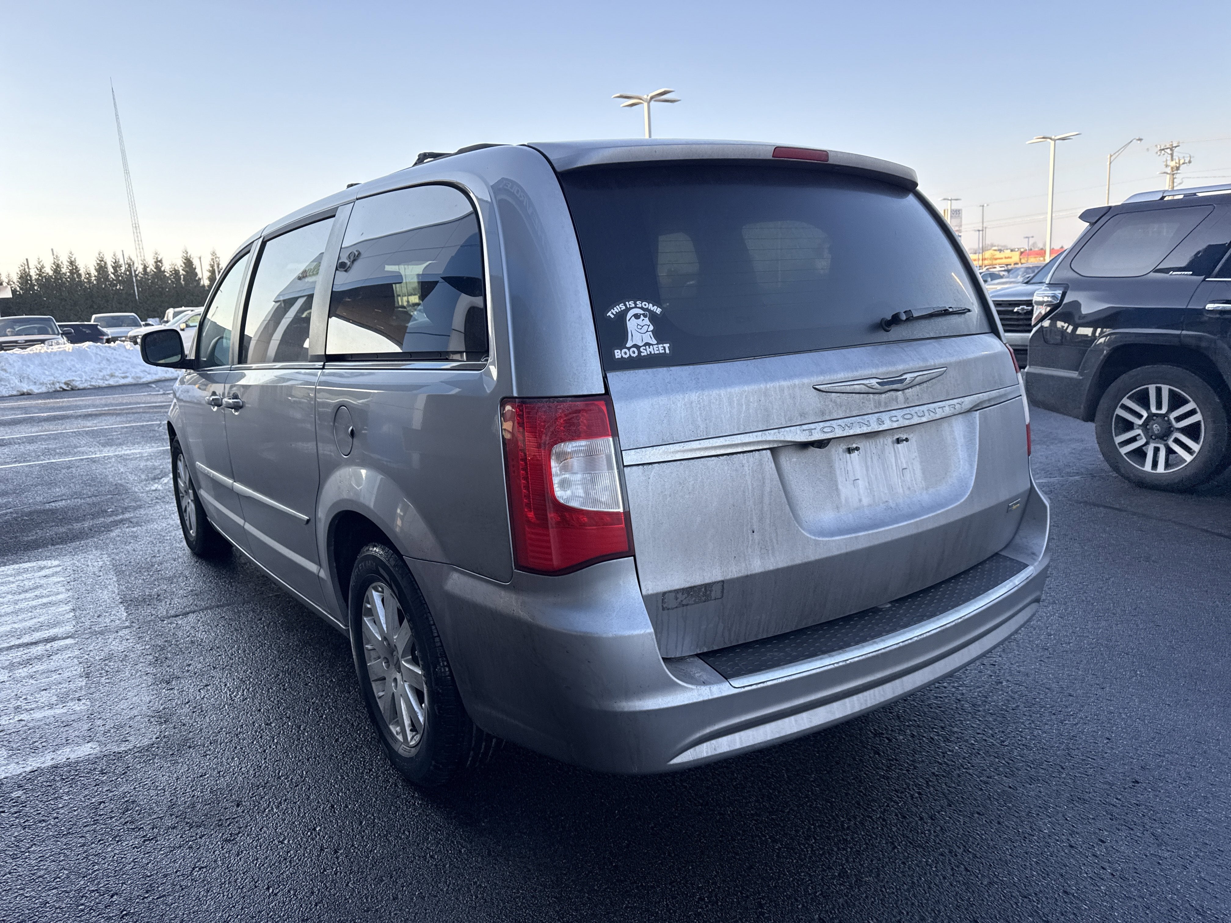 2016 Chrysler Town & Country Touring